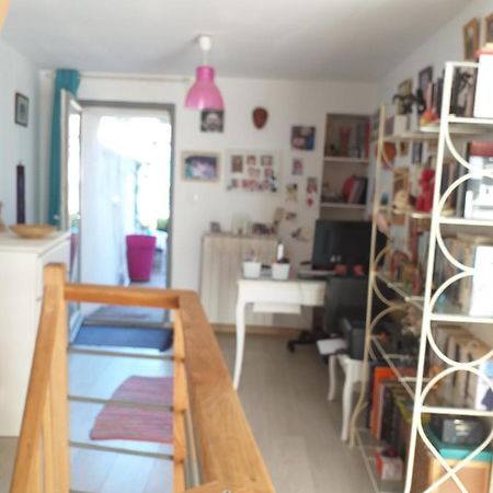 La Maison D Annick Apartment Lodeve Bagian luar foto