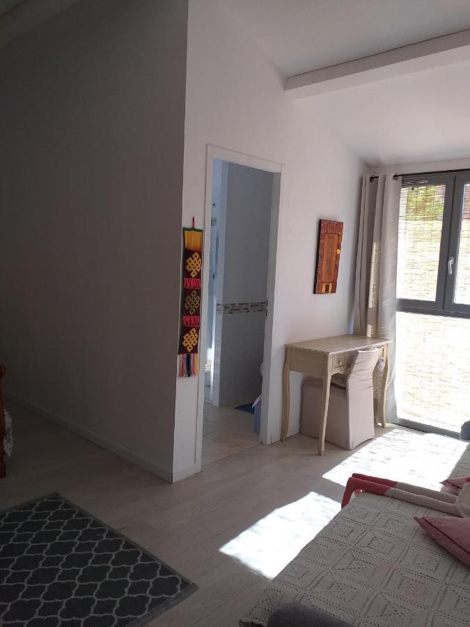 La Maison D Annick Apartment Lodeve Bagian luar foto